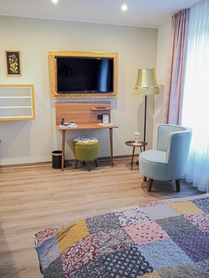 Tante Alma'S Muelheimer Hotel Mülheim an der Ruhr Zewnętrze zdjęcie
